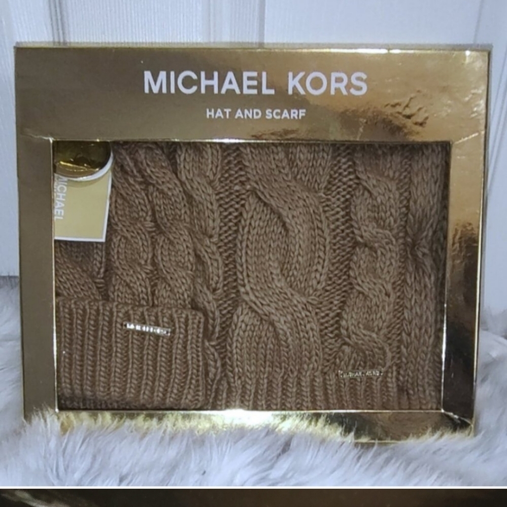 Michael Kors Cable Knit Hat/Scarf Set.